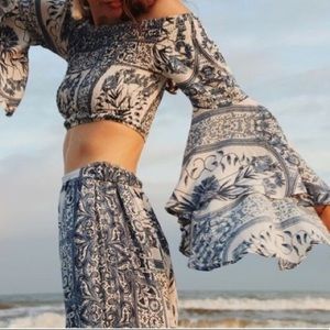 NWOT Jaase Day Dreams Malibu Smocked Crop Top & Palazzo Pants Blue Floral